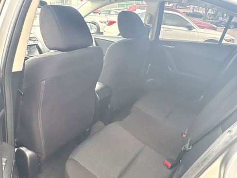 Used 2011 MAZDA MAZDA3 i Touring image 23