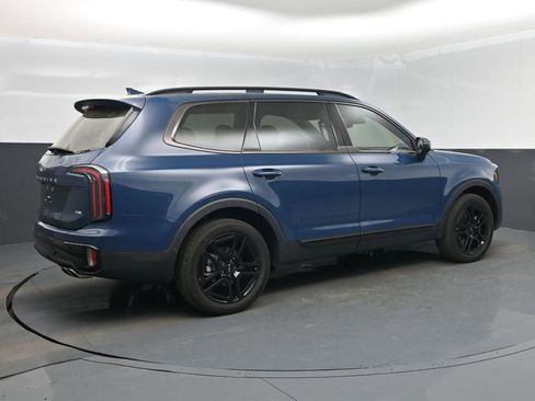 Certified 2024 Kia Telluride EX X-Line image 3