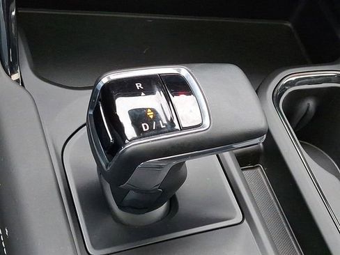 Used 2024 GMC Sierra 1500 AT4X image 15