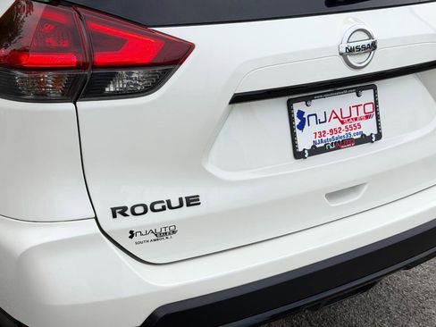 Used 2018 Nissan Rogue SV AWD/4WD image 81