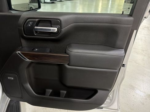 Used 2020 GMC Sierra 1500 SLT w/ SLT Premium Plus Package AWD/4WD image 38