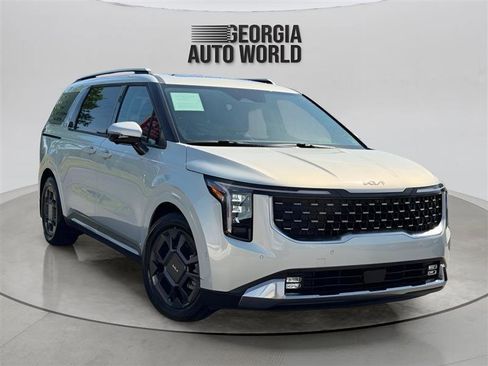 Used 2025 Kia Carnival SX image 2