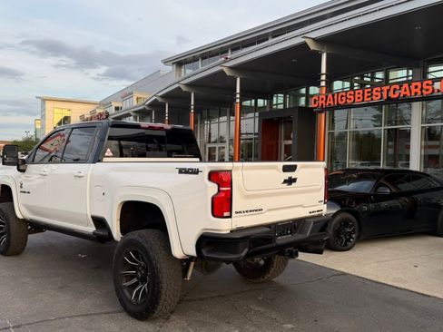Used 2025 Chevrolet Silverado 2500 LTZ w/ Trail Boss Package AWD/4WD image 7