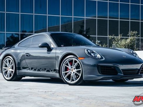 Used 2017 Porsche 911 Carrera image 39