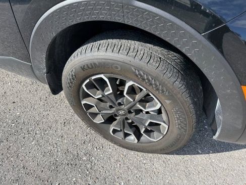 Used 2023 Hyundai Santa Cruz SEL Premium w/ Launch Package image 9