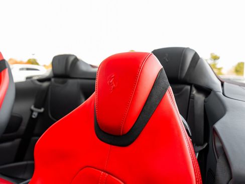 Used 2024 Ferrari Roma Spider image 31