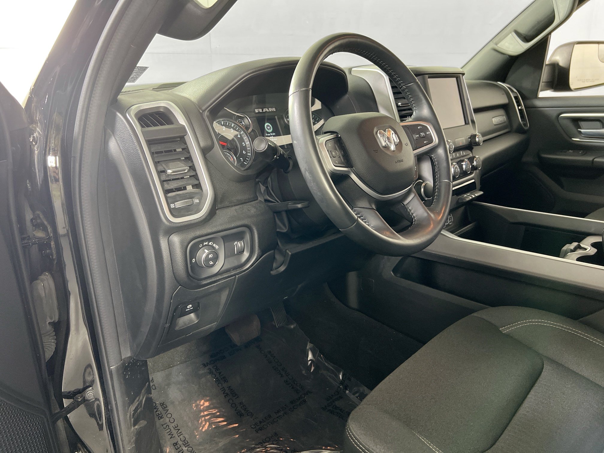 Used 2023 RAM 1500 Big Horn AWD/4WD image 9