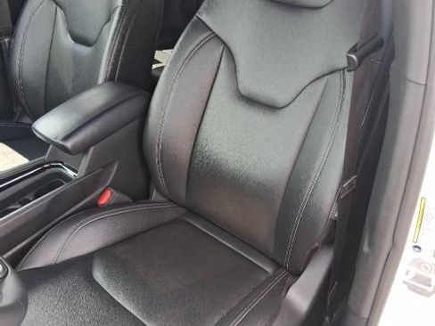 Used 2025 Jeep Compass Limited AWD/4WD image 21