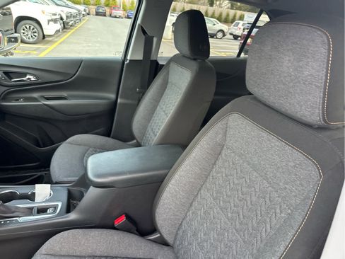 Used 2024 Chevrolet Equinox LT w/ LPO, Floor Liner Package image 8