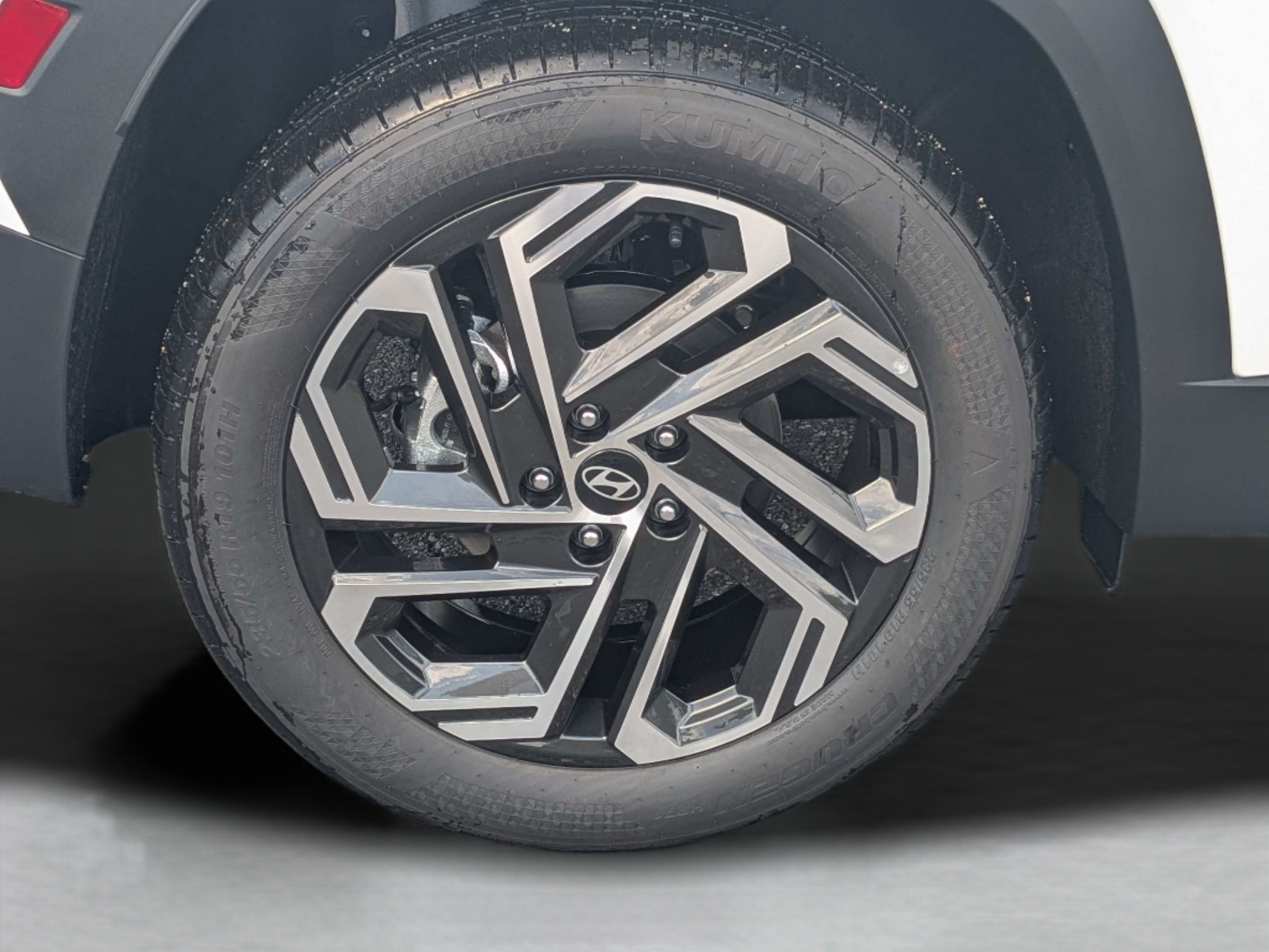 New 2026 Hyundai Tucson Limited FWD image 34