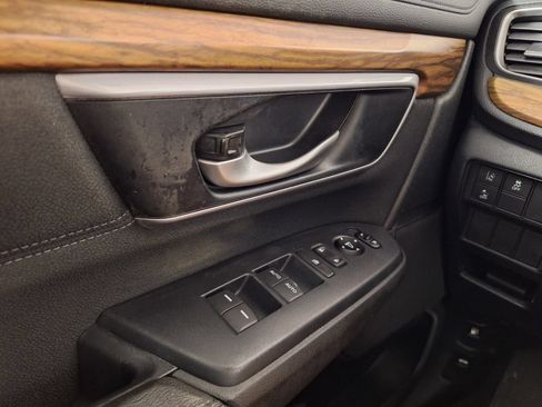 Used 2017 Honda CR-V EX image 18
