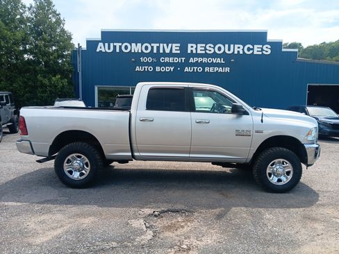 Used 2016 RAM 2500 SLT AWD/4WD image 6