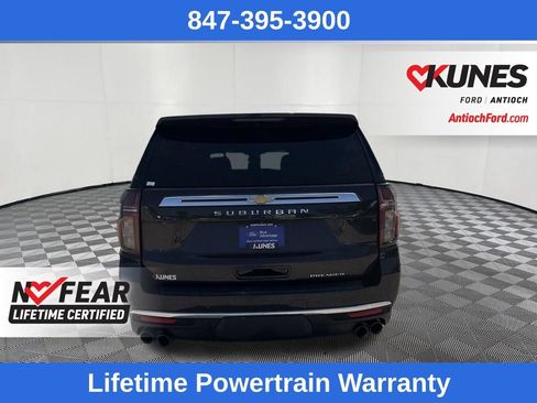 Used 2024 Chevrolet Suburban Premier AWD/4WD image 7