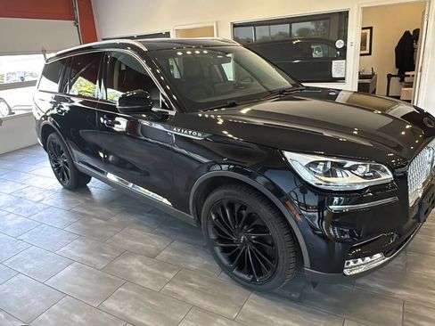 Used 2020 Lincoln Aviator Reserve w/ Equipment Group 202A AWD/4WD image 9