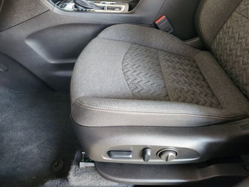 Certified 2024 Chevrolet Equinox LT image 25