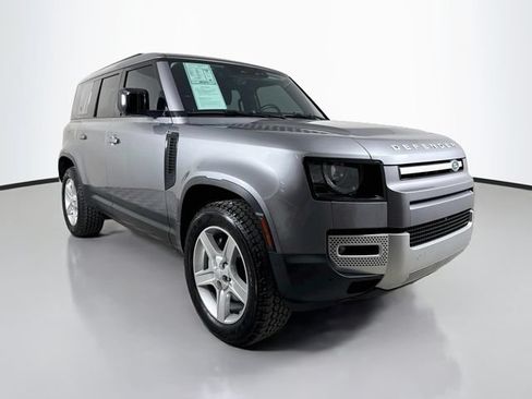 Used 2021 Land Rover Defender 110 SE AWD/4WD image 3