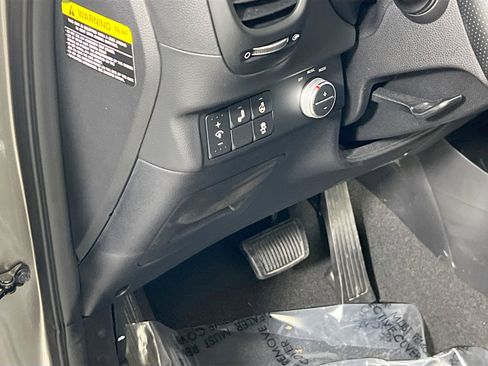 Used 2017 Kia Soul ! w/ Tech Package image 10