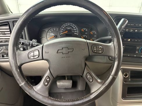 Used 2005 Chevrolet Tahoe Z71 w/ Preferred Equipment Group AWD/4WD image 21