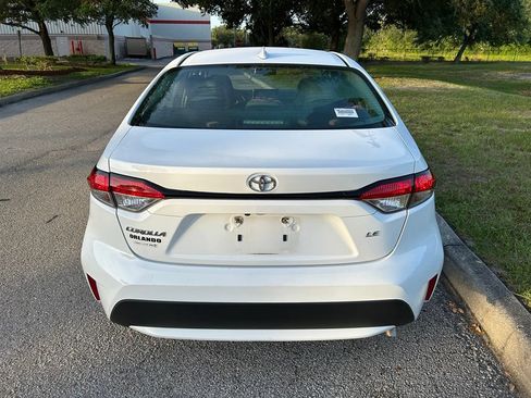 Used 2021 Toyota Corolla LE FWD image 5
