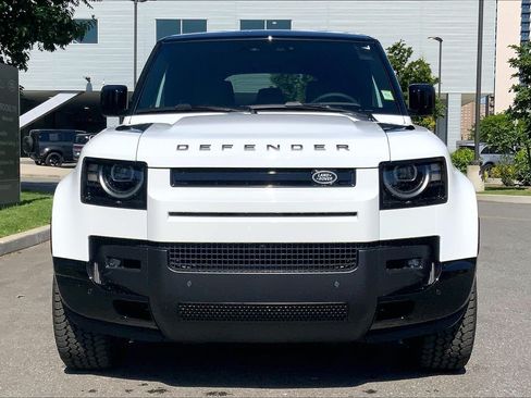 New 2026 Land Rover Defender 110 X-Dynamic SE AWD/4WD image 3