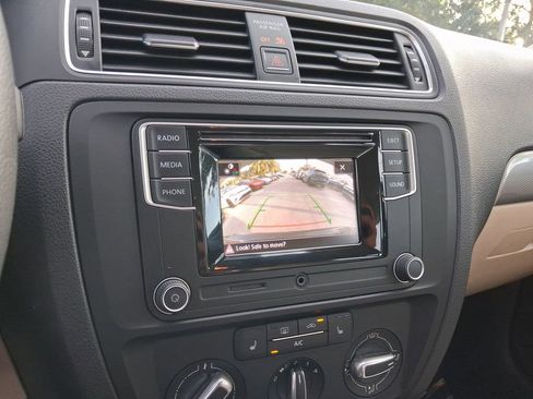 Used 2018 Volkswagen Jetta Wolfsburg Edition FWD image 23