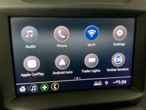 Used 2022 Chevrolet Silverado 2500 Custom w/ Custom Value Package image 10