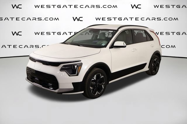 Used 2023 Kia Niro Wind FWD 360° Tour