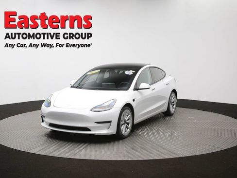 Used 2021 Tesla Model 3 Standard Range Plus image 53