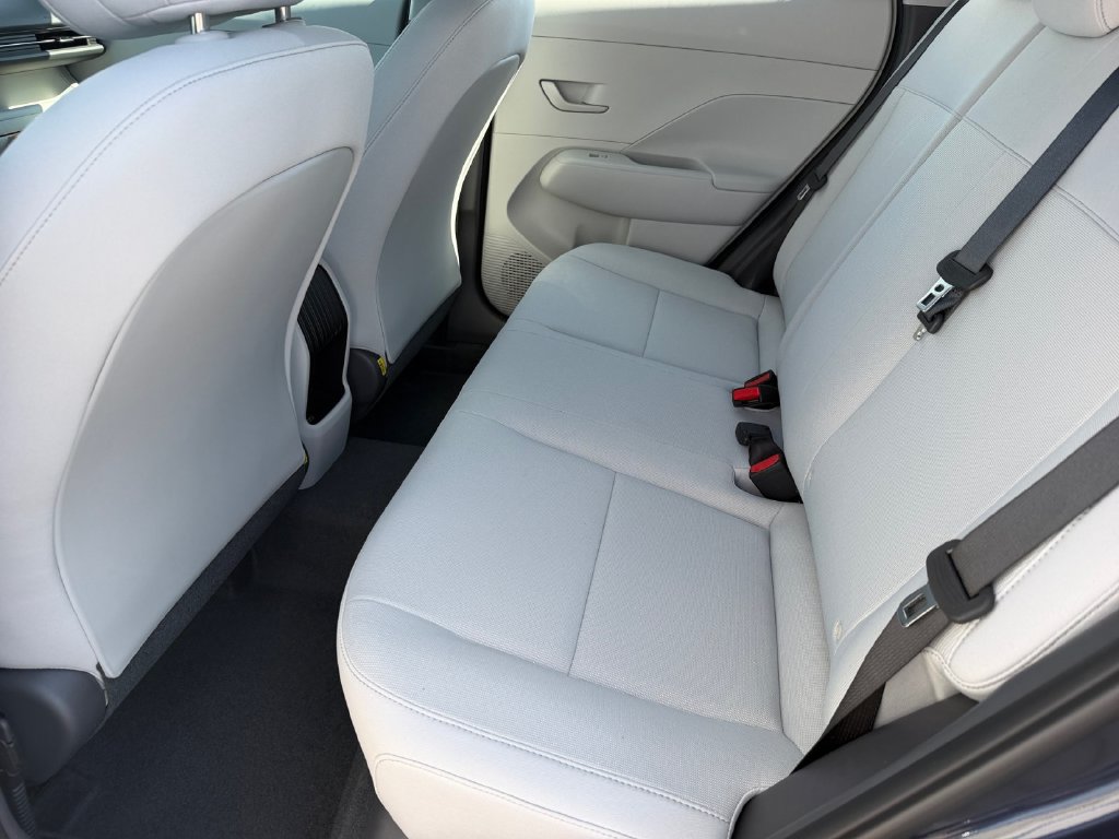 New 2027 Hyundai Kona SE AWD/4WD image 14