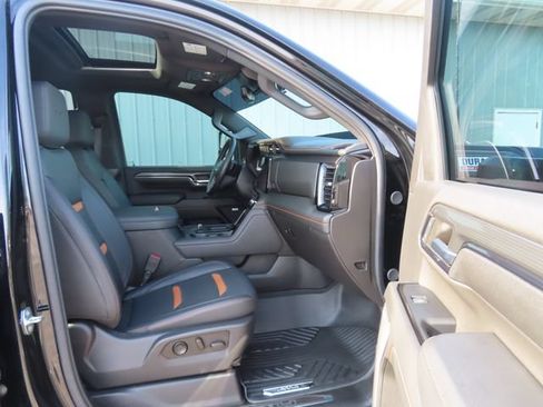 Used 2024 GMC Sierra 2500 AT4 w/ AT4 Premium Plus Package AWD/4WD image 24