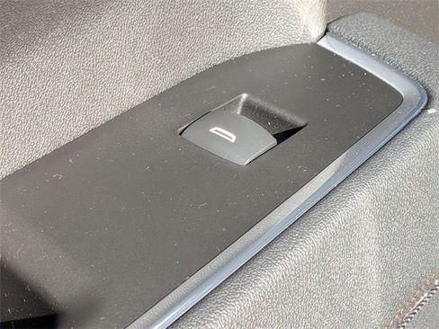 Used 2025 Chevrolet Silverado 1500 High Country w/ High Country Premium Package image 31