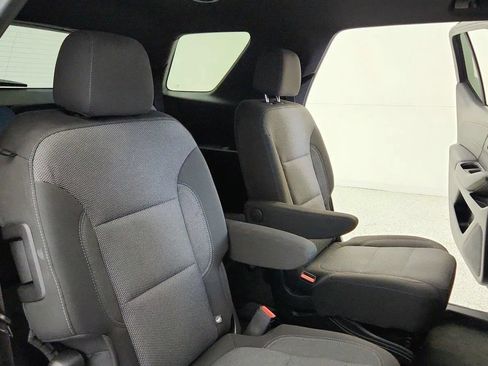 Used 2023 Chevrolet Traverse LT AWD/4WD image 31