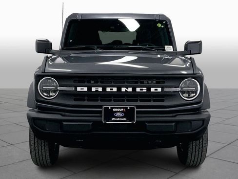 New 2025 Ford Bronco 4-Door image 4