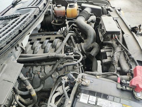 Used 2011 Ford F150 XLT image 23