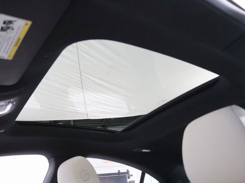 Used 2022 Mercedes-Benz CLA 250 4MATIC image 22