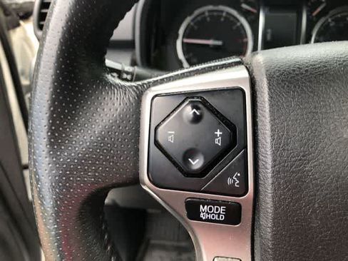 Used 2020 Toyota 4Runner Limited AWD/4WD image 33