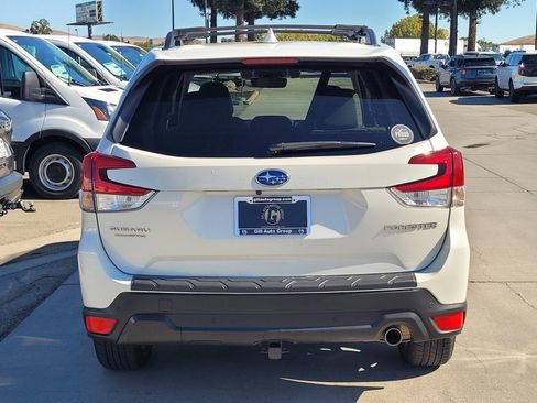 Used 2019 Subaru Forester Limited image 5