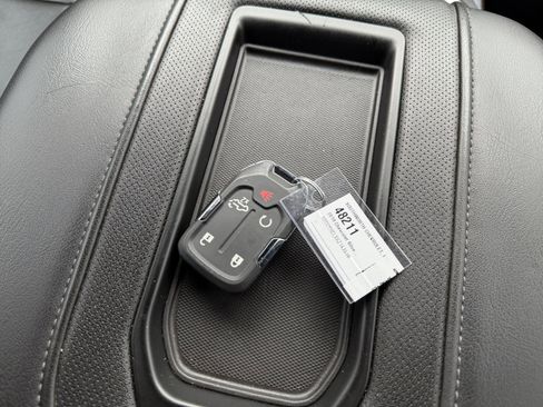 Used 2019 Chevrolet Silverado 1500 High Country w/ Z71 Off-Road Package image 28