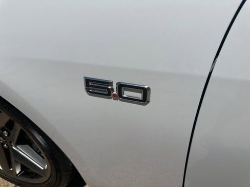 Used 2025 Ford Mustang GT Premium image 6