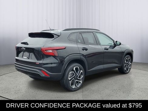 Certified 2025 Chevrolet Trax RS w/ Driver Confidence Package image 3