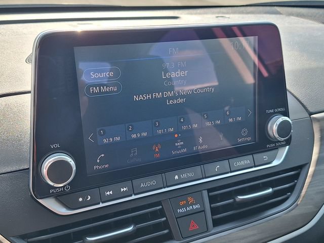 Used 2025 Nissan Altima 2.5 SV FWD image 24