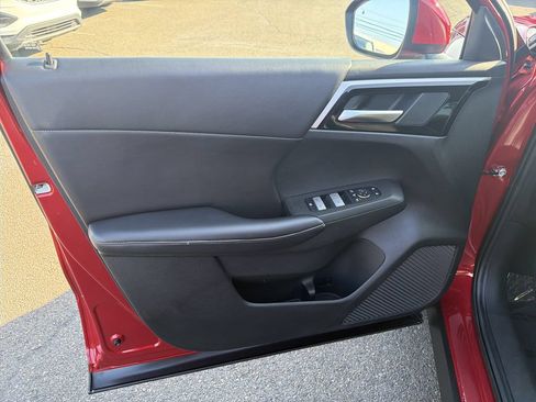 Used 2023 Mitsubishi Outlander SE AWD/4WD image 10