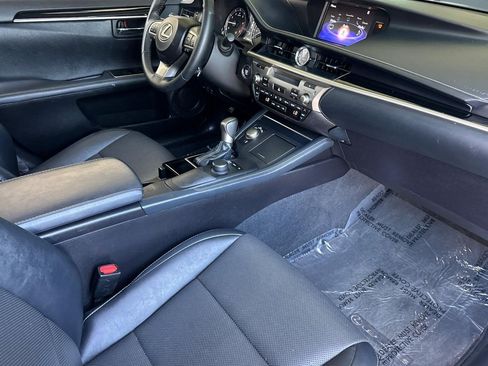Used 2018 Lexus ES 350 w/ Accessory Package FWD image 31