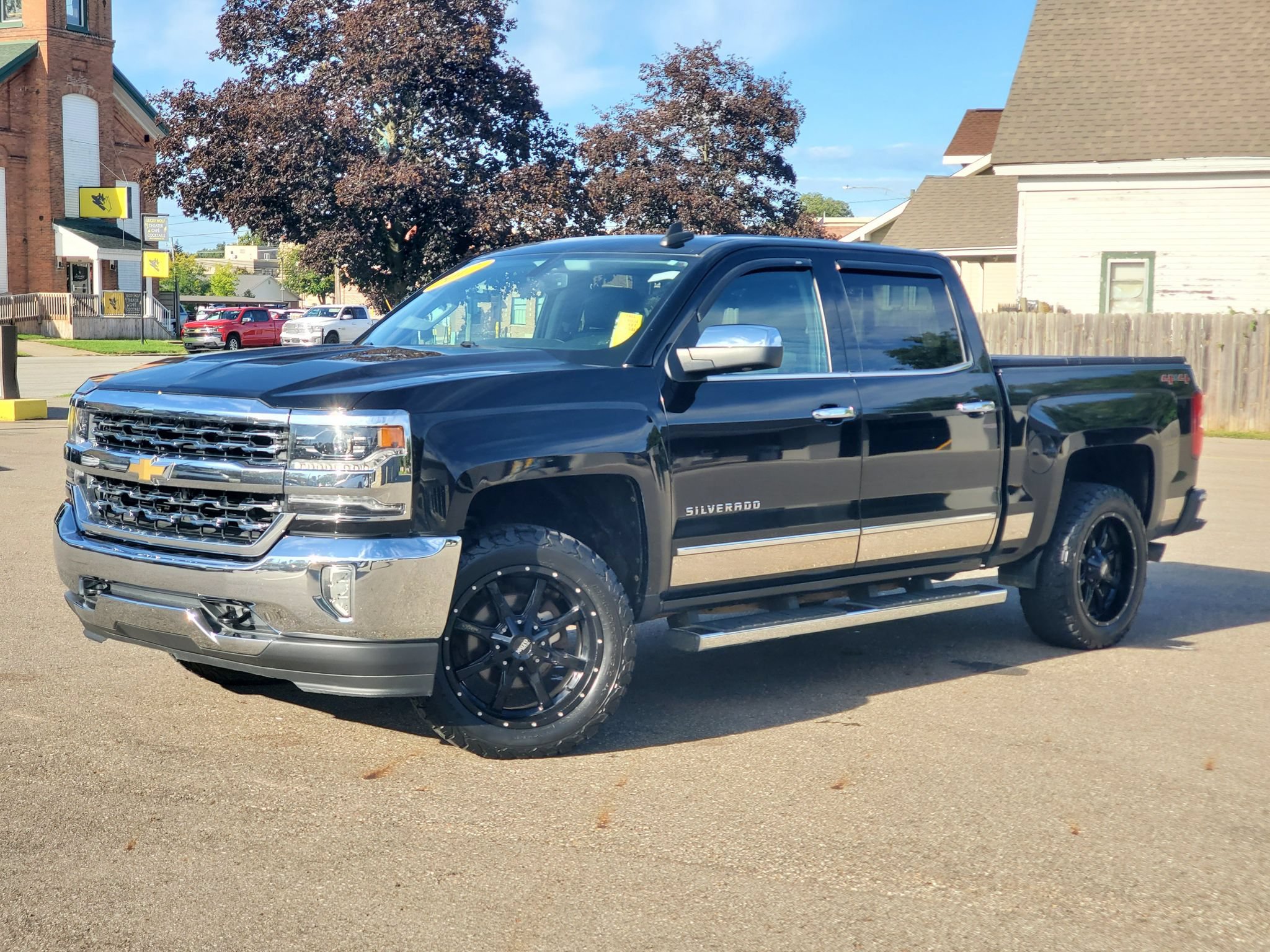 Used 2017 Chevrolet Silverado 1500 LTZ w/ Sport Package AWD/4WD image 29