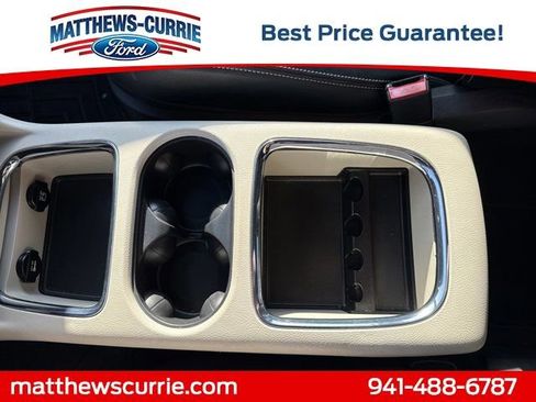 Used 2014 Dodge Grand Caravan SXT FWD image 21