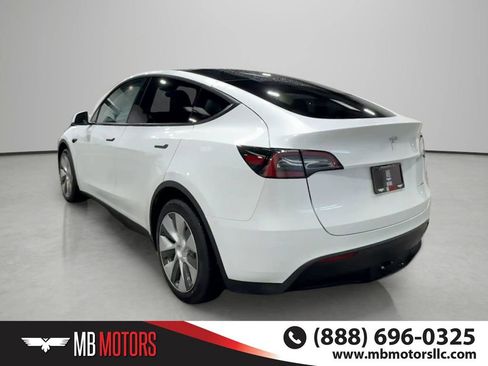 Used 2023 Tesla Model Y Long Range AWD/4WD image 7