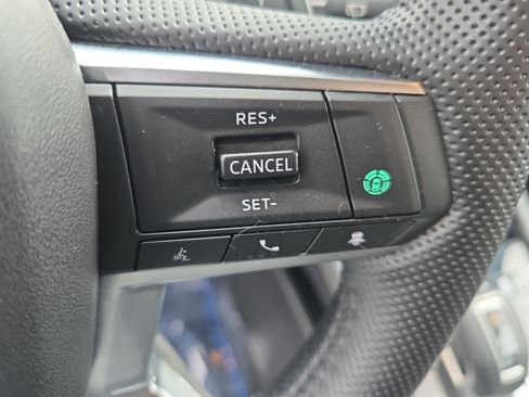 Used 2024 Mitsubishi Outlander SEL image 20