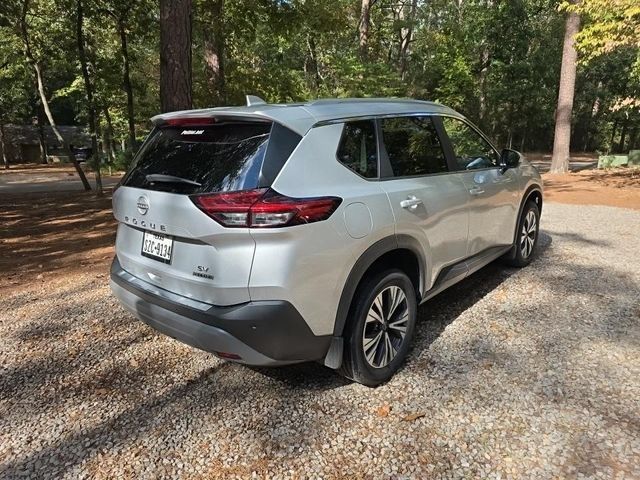 Used 2023 Nissan Rogue SV w/ SV Premium B Package FWD image 5