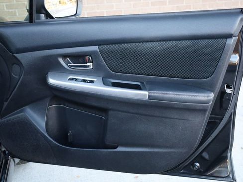 Used 2017 Subaru Crosstrek 2.0i Premium image 22