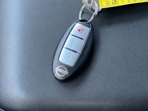 Certified 2023 Nissan Frontier S image 24